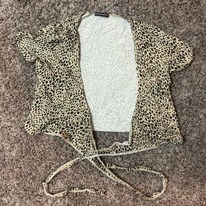 Women’s Brandy Melville Leopard Print Short Sleeve Cross‎ Tie Crop Top Shirt